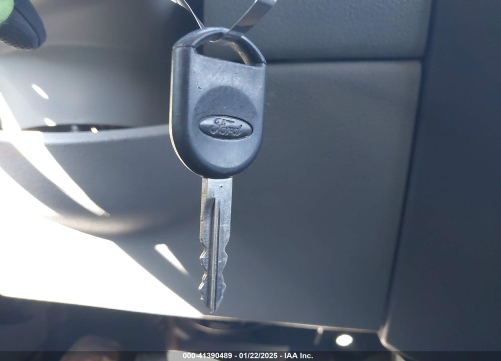 2005 FORD F-150 LARIAT/XLT VIN: 1FTPW12525FB17272