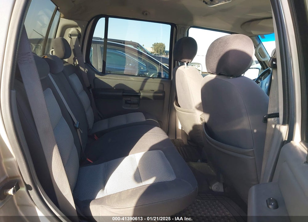 2005 FORD EXPLORER SPORT TRAC ADRENALIN/XLS/XLT VIN: 1FMZU67K05UB81960