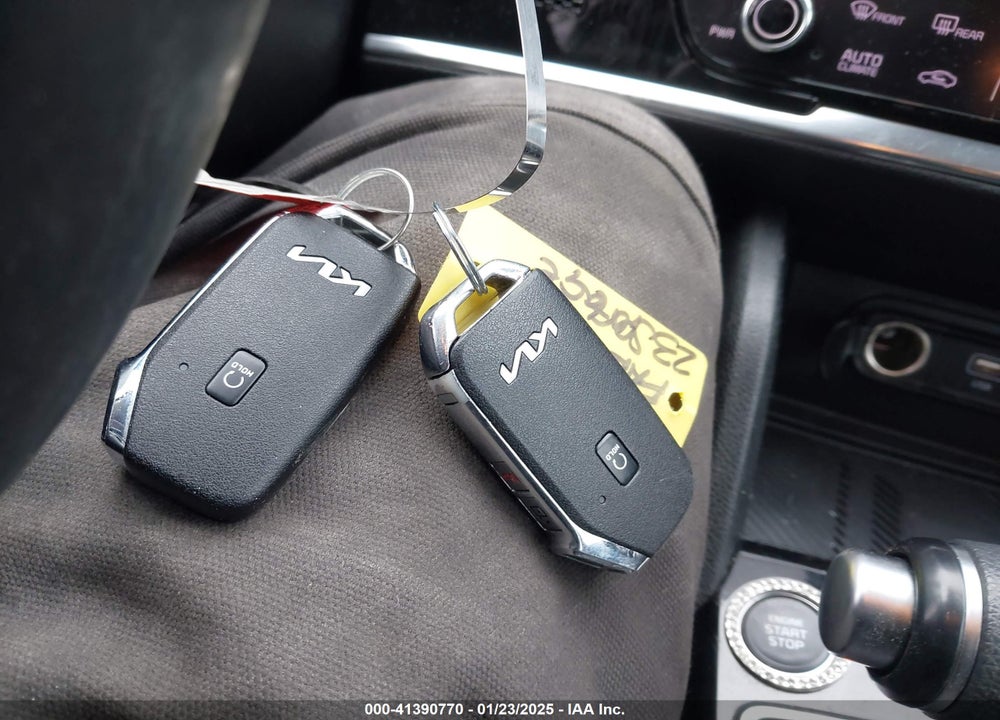 2023 KIA SPORTAGE VIN: 5XYK33AF8PG098073