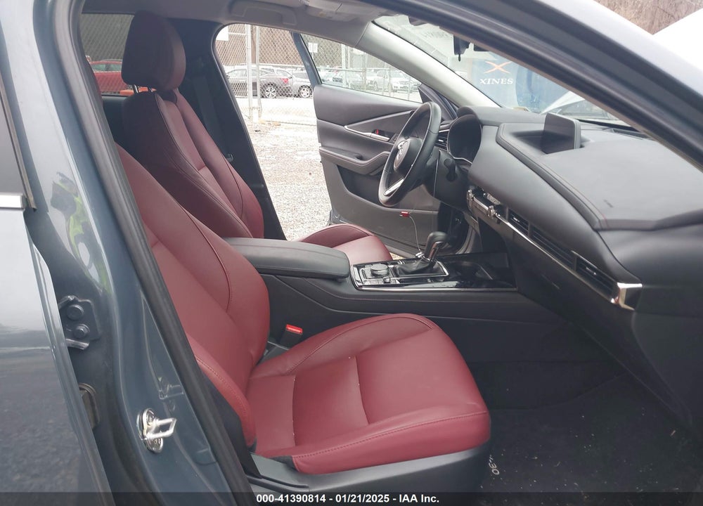 2023 MAZDA CX-30 2.5 S CARBON EDITION VIN: 3MVDMBCM8PM584296