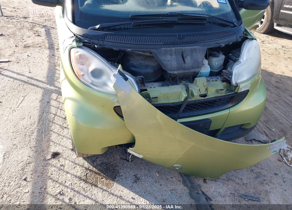 2011 SMART FORTWO PASSION/PURE VIN: WMEEJ3BA5BK427273