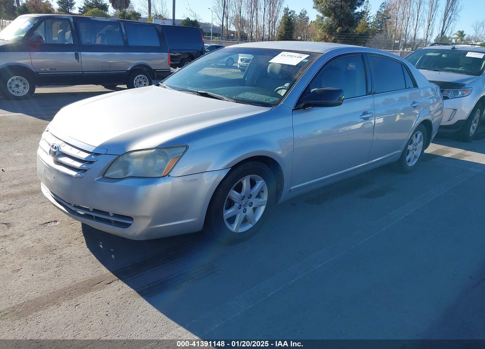 2005 TOYOTA AVALON XL VIN: 4T1BK36B35U038105