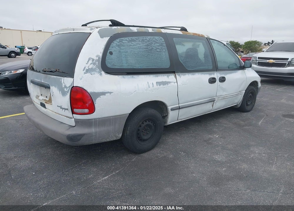 1999 PLYMOUTH GRAND VOYAGER VIN: 2P4GP24G2XR261512