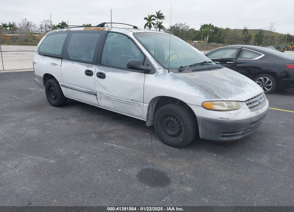 1999 PLYMOUTH GRAND VOYAGER VIN: 2P4GP24G2XR261512