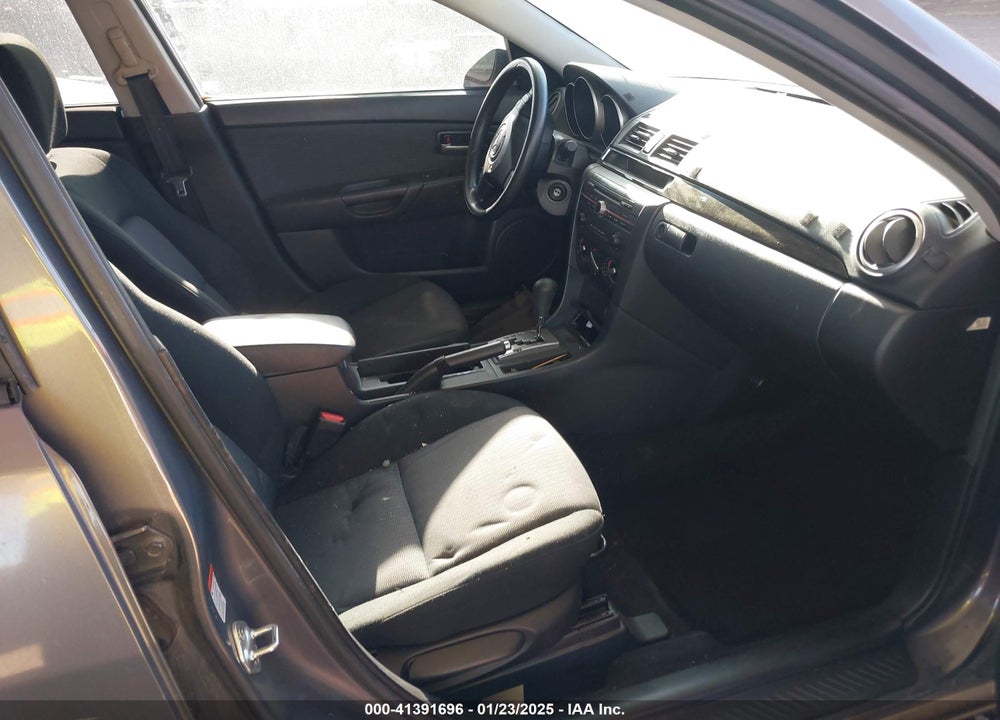 2007 MAZDA MAZDA3 VIN: JM1BK32F971663822