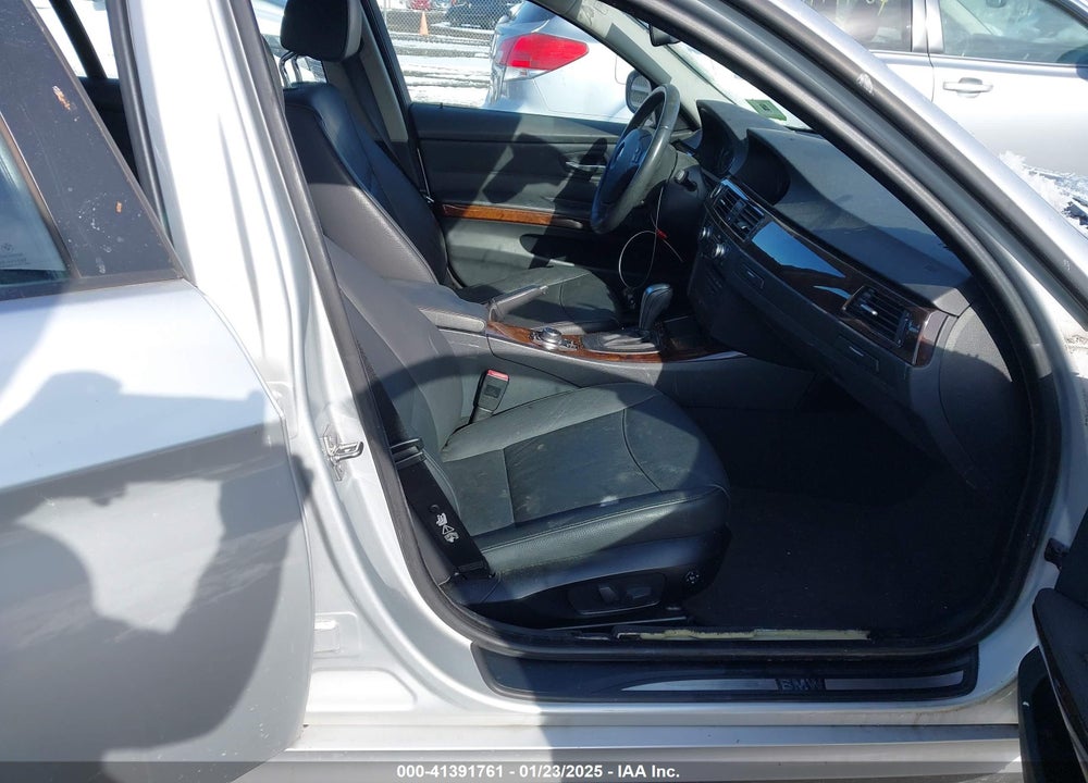 2010 BMW 328I XDRIVE VIN: WBAPK5C56AA647184