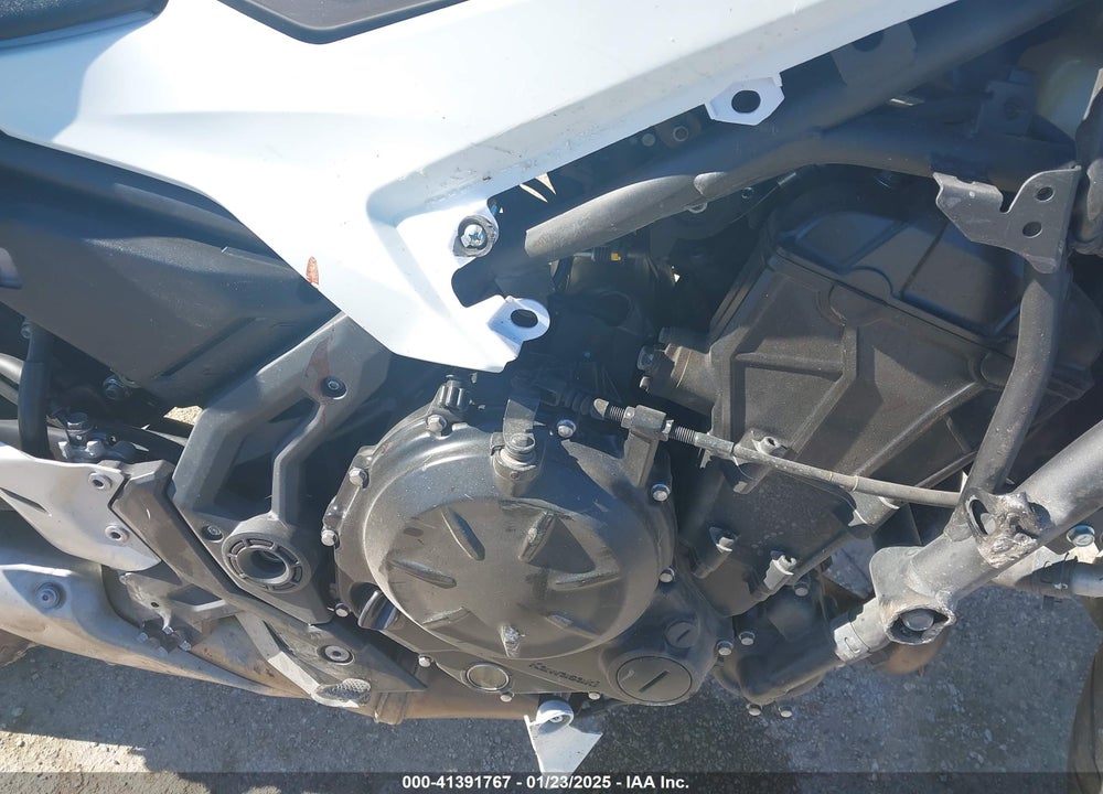 2021 KAWASAKI EX650 N VIN: ML5EXEN11MDA37442