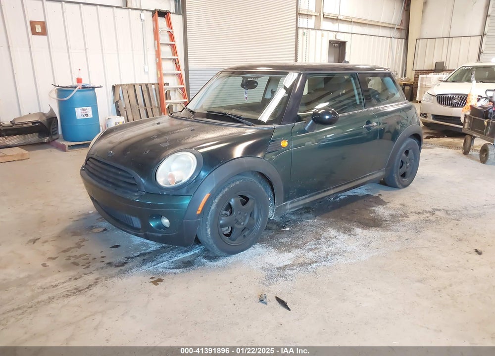2007 MINI COOPER VIN: WMWMF33587TT51964