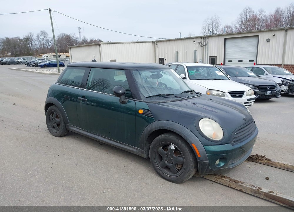 2007 MINI COOPER VIN: WMWMF33587TT51964