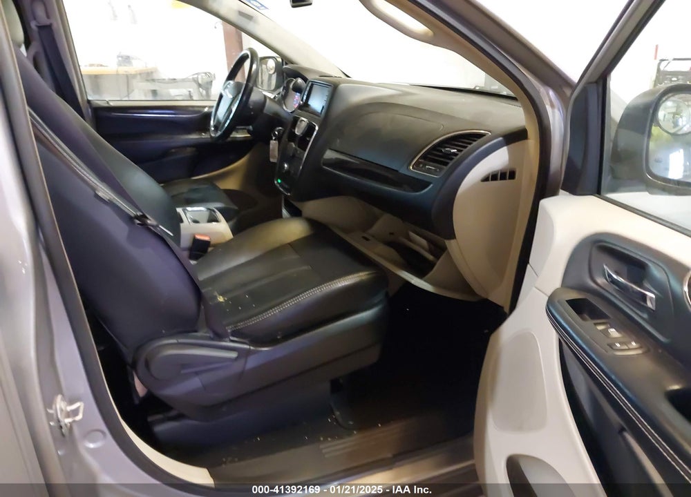 2016 CHRYSLER TOWN & COUNTRY TOURING VIN: 2C4RC1BG2GR280227