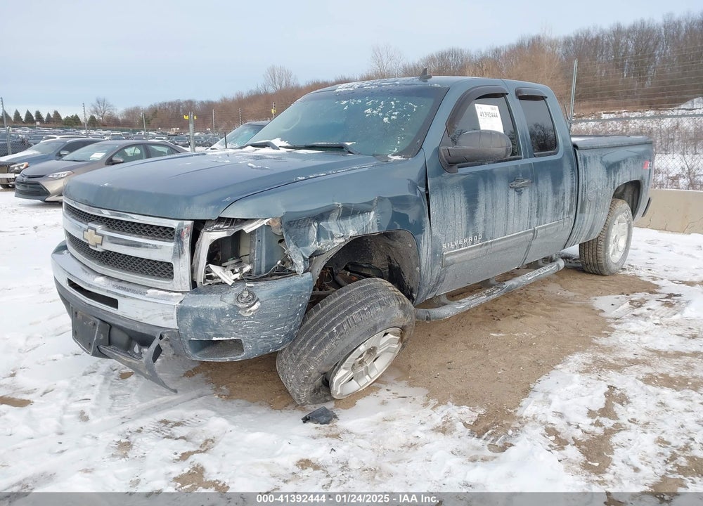 2011 CHEVROLET SILVERADO 1500 LT VIN: 1GCRKSE39BZ370197
