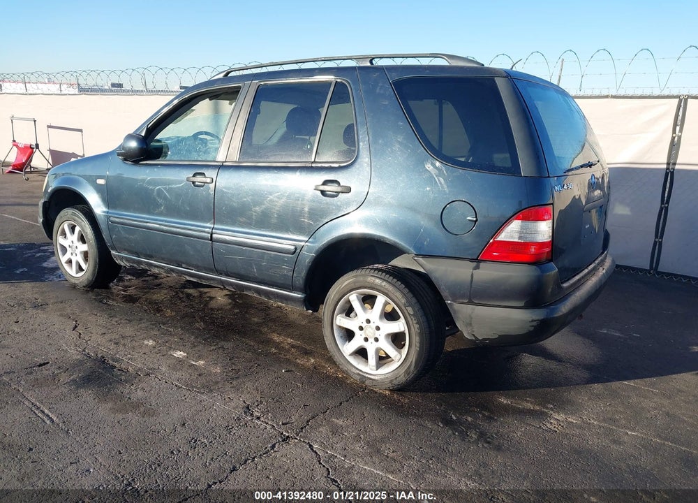 2001 MERCEDES-BENZ ML 430 VIN: 4JGAB72E01A251463