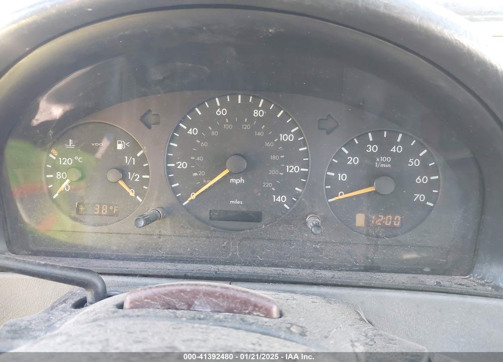 2001 MERCEDES-BENZ ML 430 VIN: 4JGAB72E01A251463