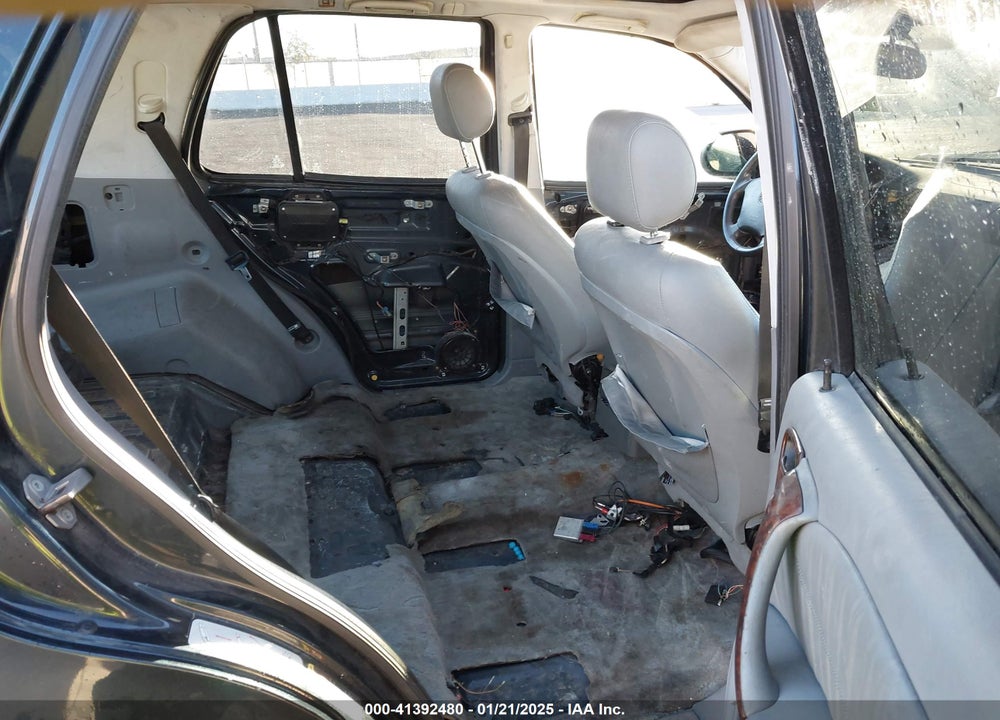 2001 MERCEDES-BENZ ML 430 VIN: 4JGAB72E01A251463