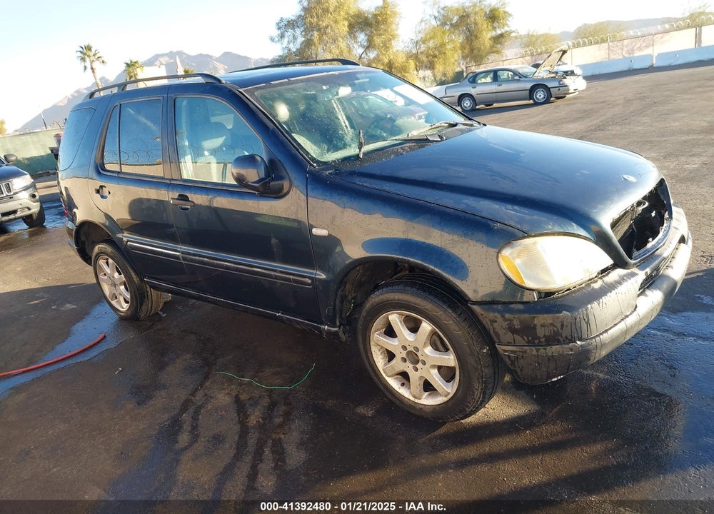 2001 MERCEDES-BENZ ML 430 VIN: 4JGAB72E01A251463