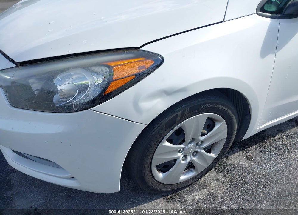 2016 KIA FORTE 5-DOOR VIN: KNAFK5A84G5618745