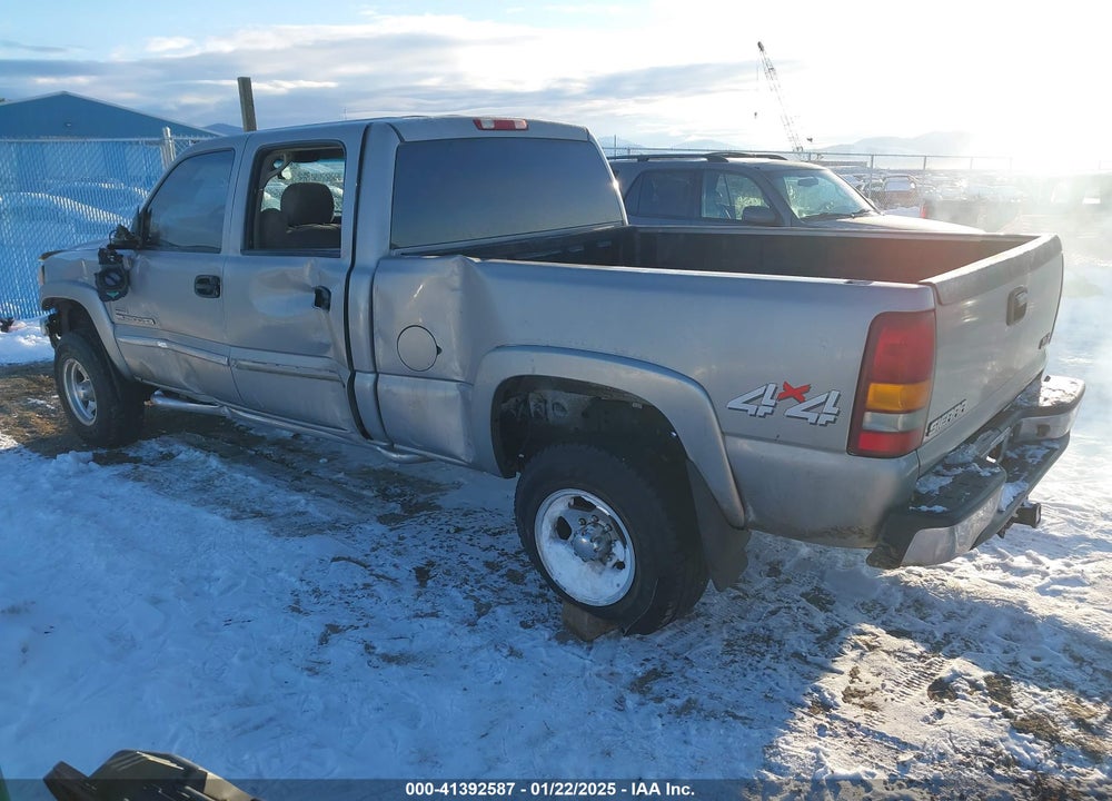 2003 GMC SIERRA 2500HD SLE VIN: 1GTHK23133F101967