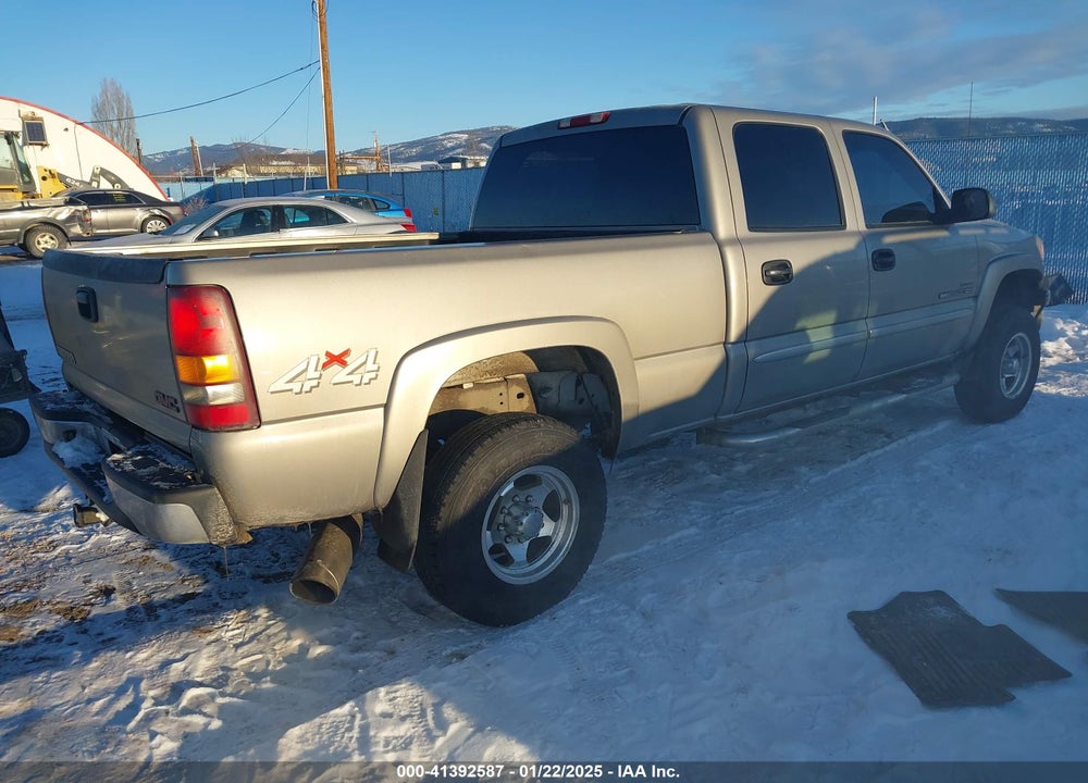 2003 GMC SIERRA 2500HD SLE VIN: 1GTHK23133F101967