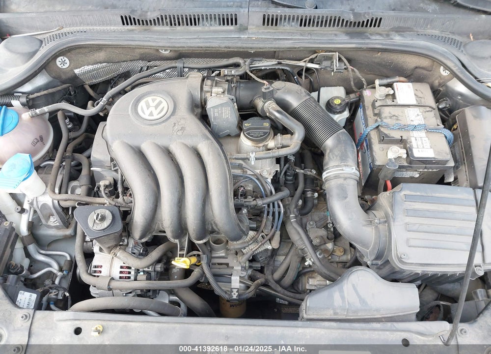 2014 VOLKSWAGEN JETTA VIN: 3VW2K7AJ1EM323977