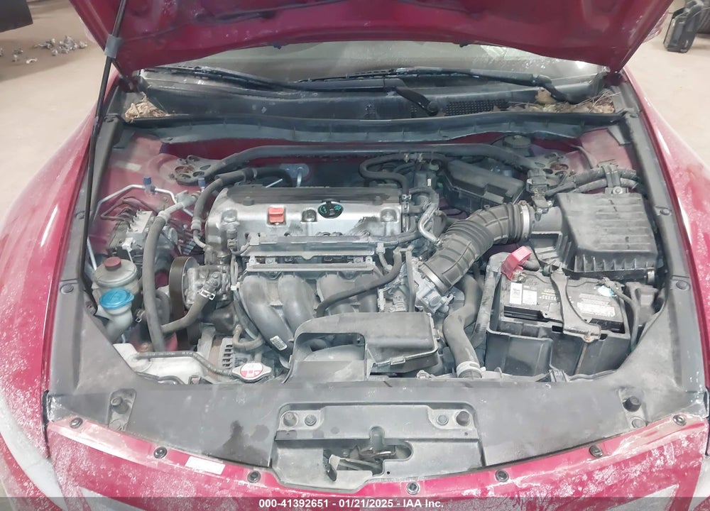 2010 HONDA ACCORD 2.4 EX-L VIN: 1HGCS1B85AA010830