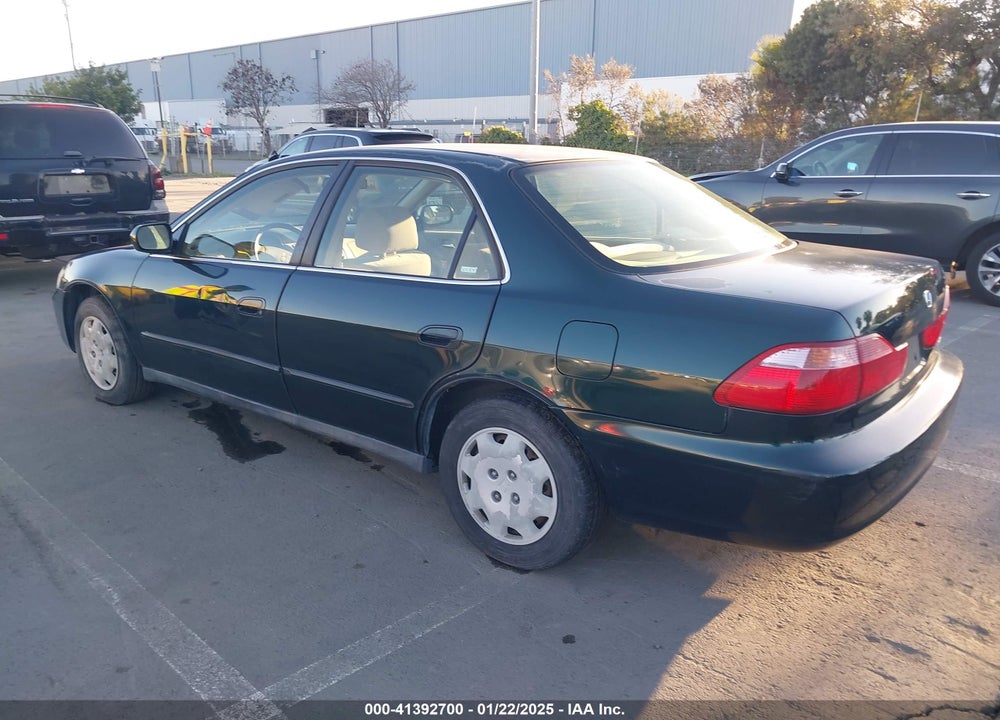 1999 HONDA ACCORD LX VIN: JHMCG6659XC003582