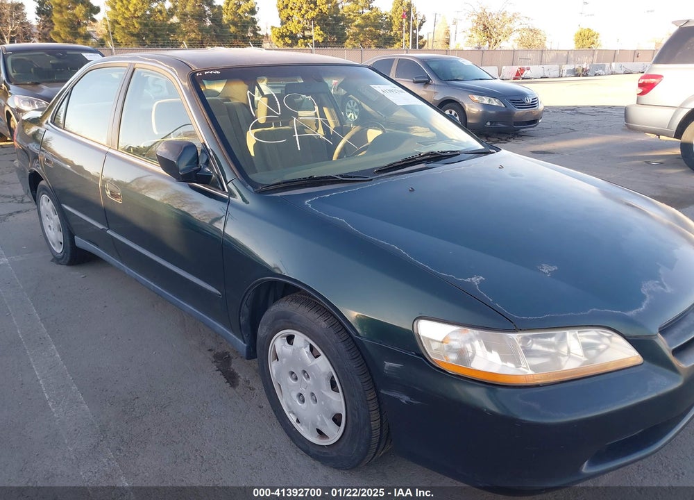 1999 HONDA ACCORD LX VIN: JHMCG6659XC003582