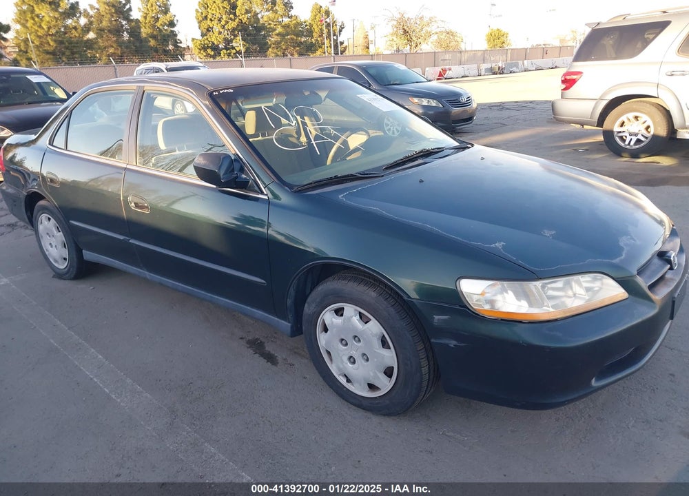 1999 HONDA ACCORD LX VIN: JHMCG6659XC003582