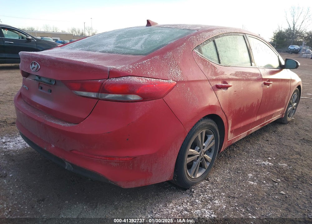 2018 HYUNDAI ELANTRA SEL VIN: 5NPD84LF8JH391324