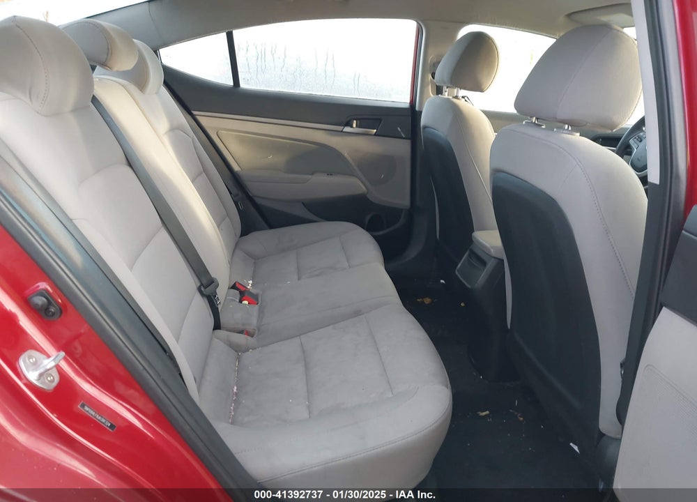 2018 HYUNDAI ELANTRA SEL VIN: 5NPD84LF8JH391324