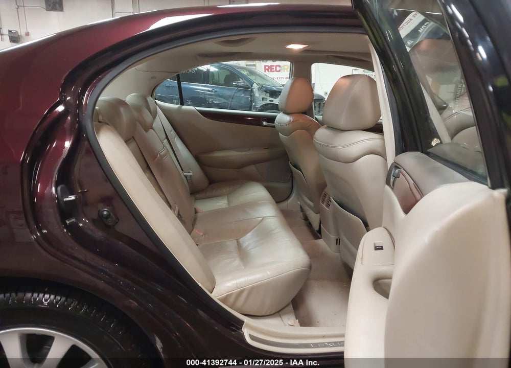2004 LEXUS ES 330 VIN: JTHBA30G040004705