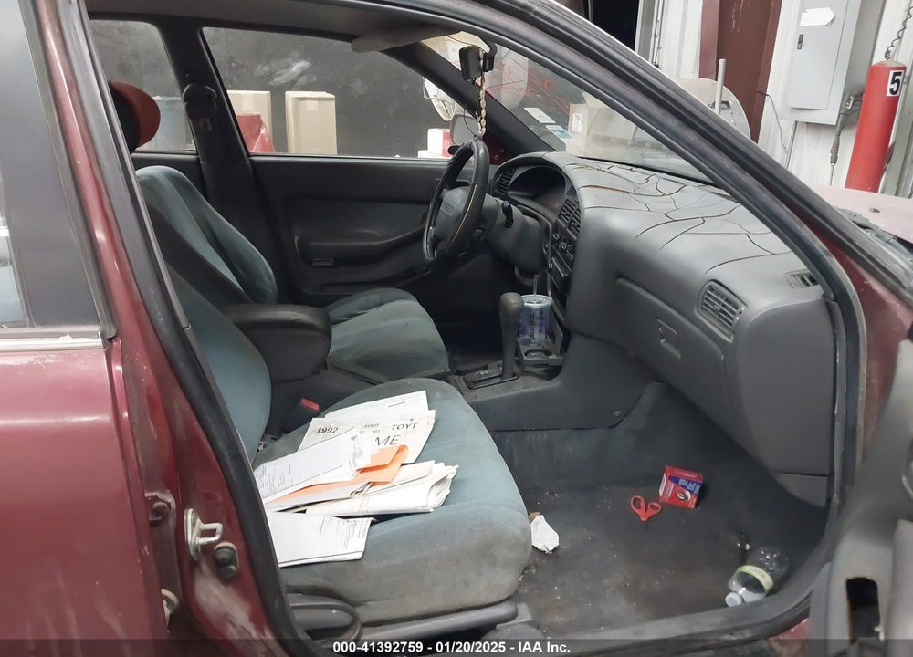 1992 TOYOTA CAMRY LE VIN: JT2SK12EXN0050812
