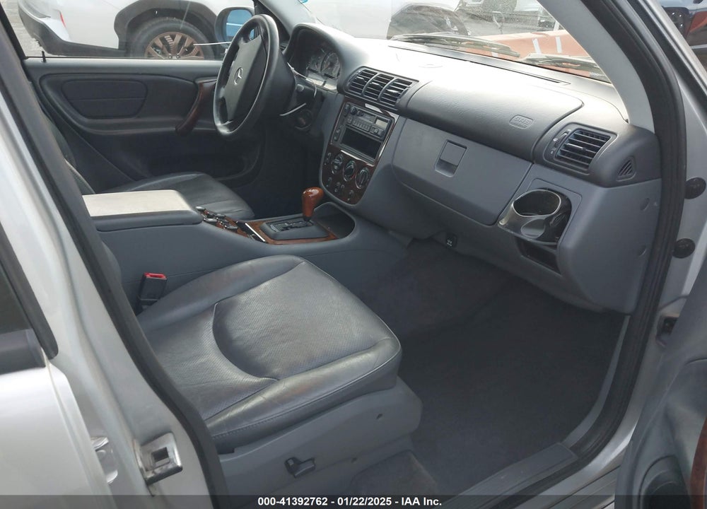 1999 MERCEDES-BENZ ML 430 VIN: 4JGAB72E5XA124782