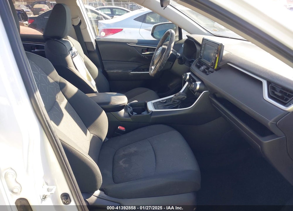 2021 TOYOTA RAV4 HYBRID XLE VIN: 4T3R6RFV7MU019465