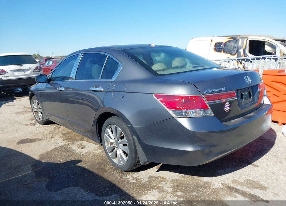 2012 HONDA ACCORD VIN: 1HGCP2F85CA105604