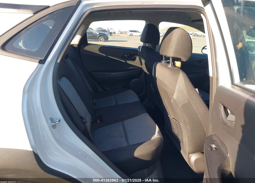 2019 HYUNDAI KONA SE VIN: KM8K12AA0KU379209