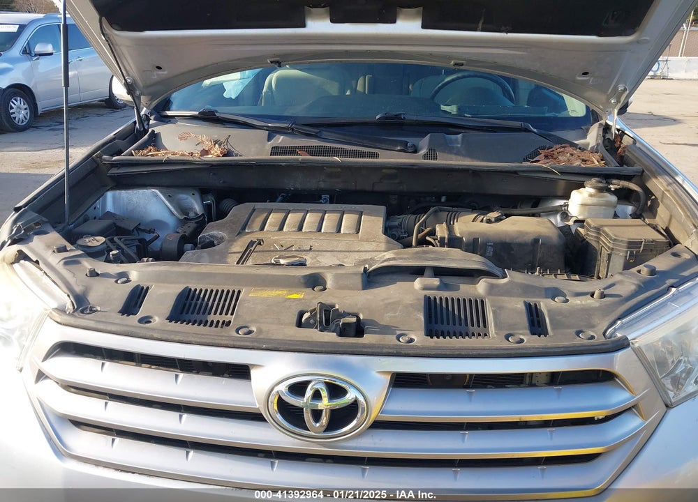 2013 TOYOTA HIGHLANDER BASE PLUS V6 VIN: 5TDBK3EH1DS269615