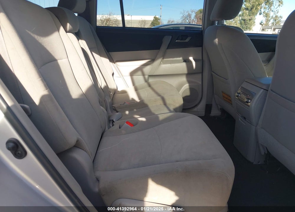 2013 TOYOTA HIGHLANDER BASE PLUS V6 VIN: 5TDBK3EH1DS269615