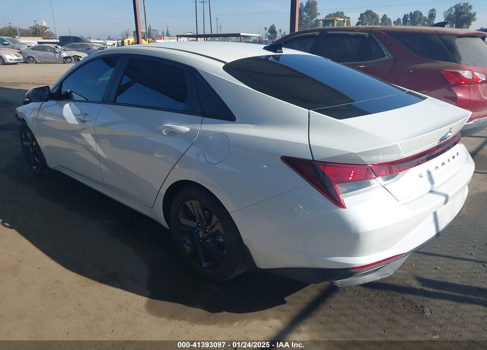2023 HYUNDAI ELANTRA VIN: 5NPLM4AG3PH093811