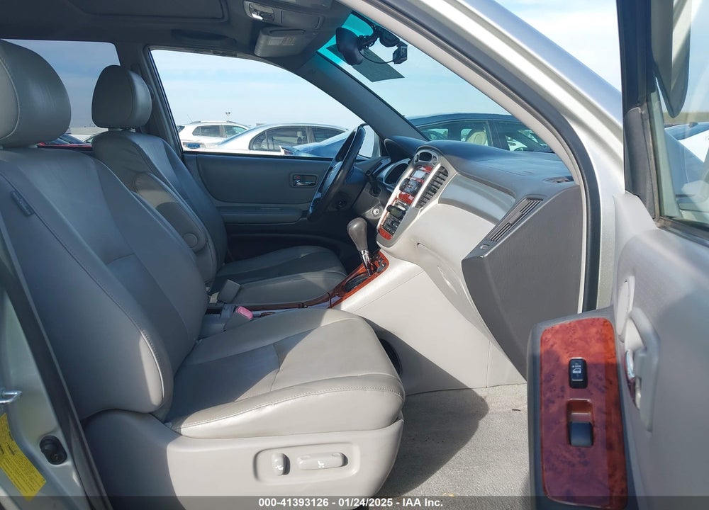 2005 TOYOTA HIGHLANDER LIMITED V6 VIN: JTEDP21A650061727