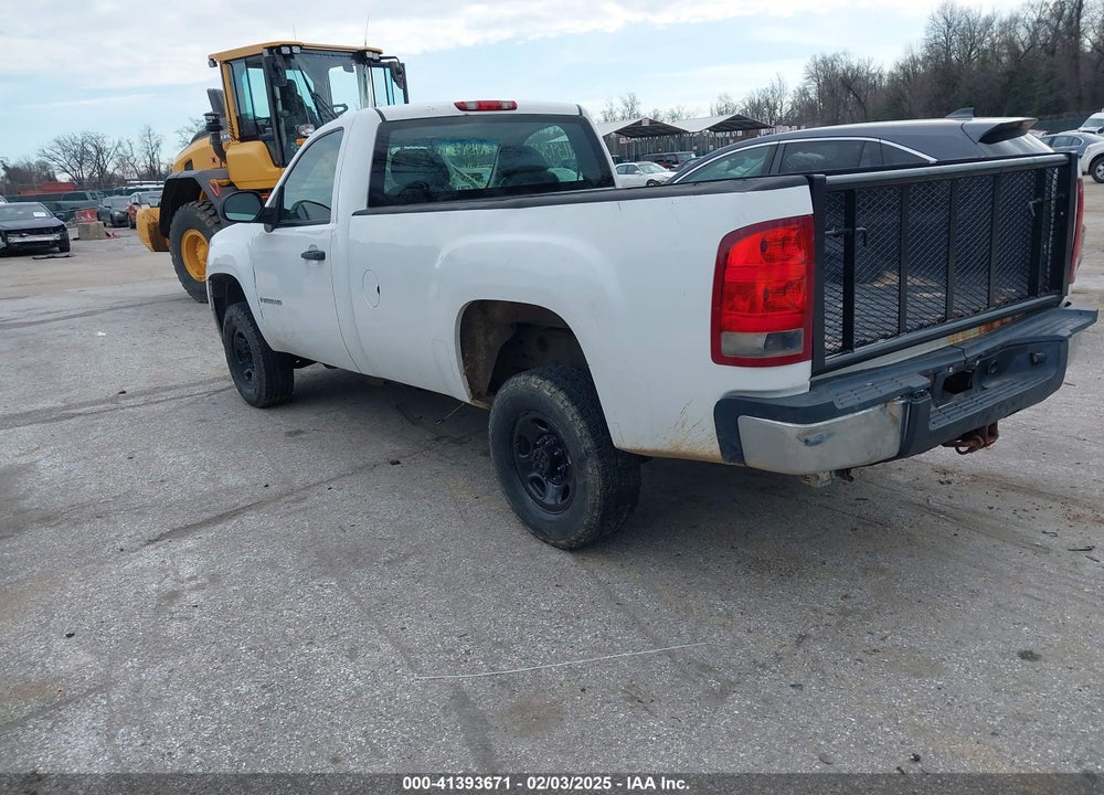 2008 GMC SIERRA 2500HD WORK TRUCK VIN: 1GTHC24K98E211813