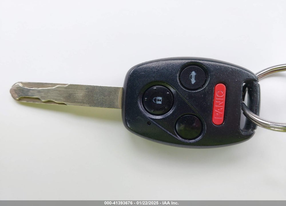 2008 HONDA CIVIC VIN: 1HGFA16828L081962