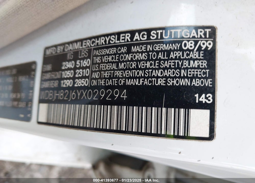 2000 MERCEDES-BENZ E 320 4M VIN: WDBJH82J6YX029294