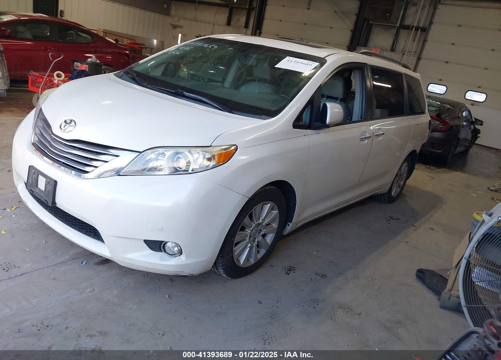 2011 TOYOTA SIENNA VIN: 5TDYK3DC9BS091563