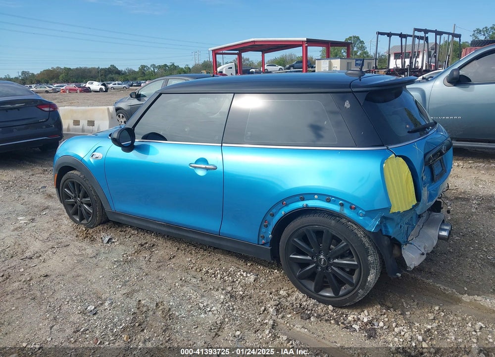 2015 MINI HARDTOP VIN: WMWXP7C55F2A59827