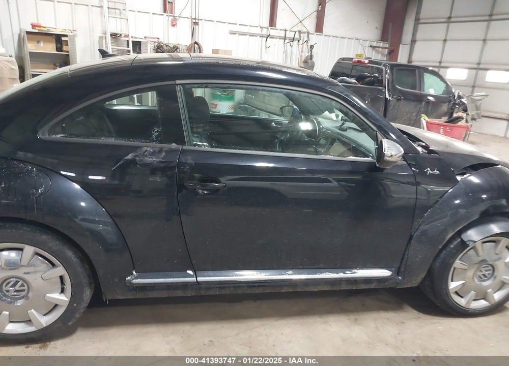 2013 VOLKSWAGEN BEETLE 2.5L FENDER EDITION VIN: 3VWJP7AT5DM676946