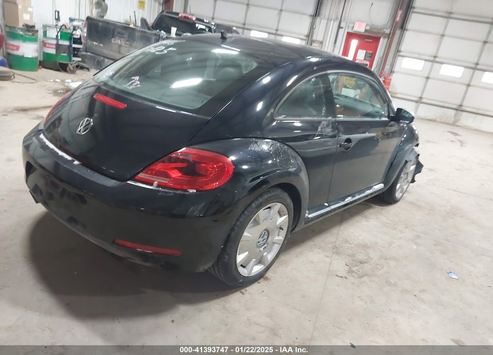 2013 VOLKSWAGEN BEETLE 2.5L FENDER EDITION VIN: 3VWJP7AT5DM676946