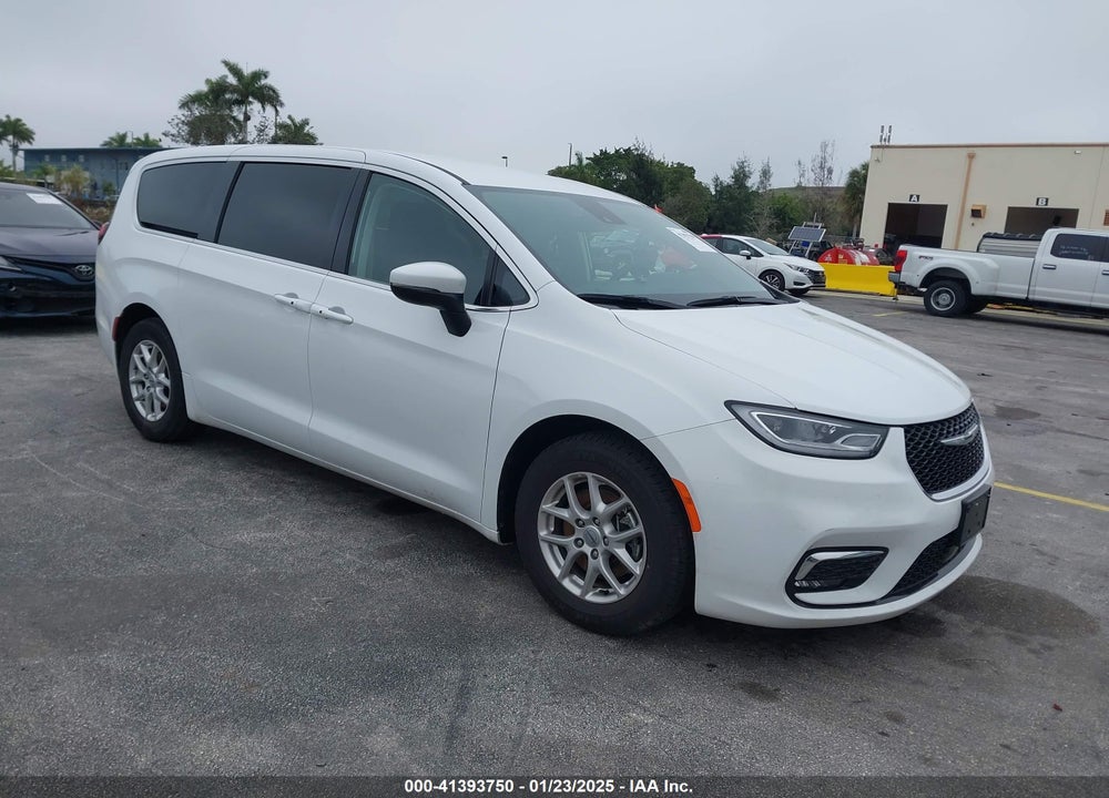2023 CHRYSLER PACIFICA TOURING L VIN: 2C4RC1BG1PR624386