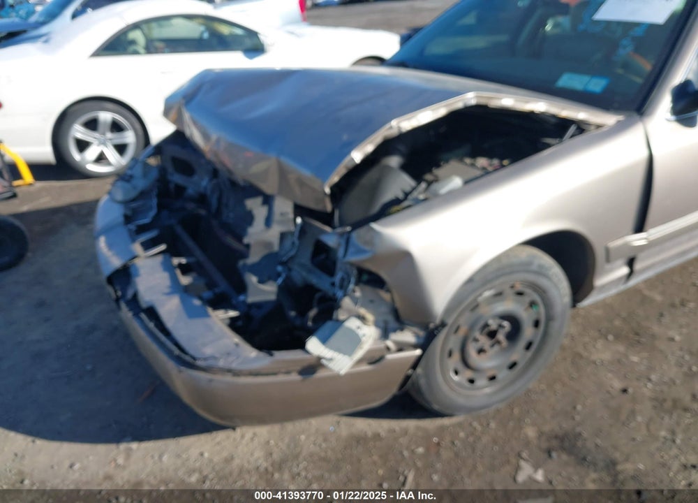 2005 MERCURY GRAND MARQUIS GS VIN: 2MEFM74W25X614142