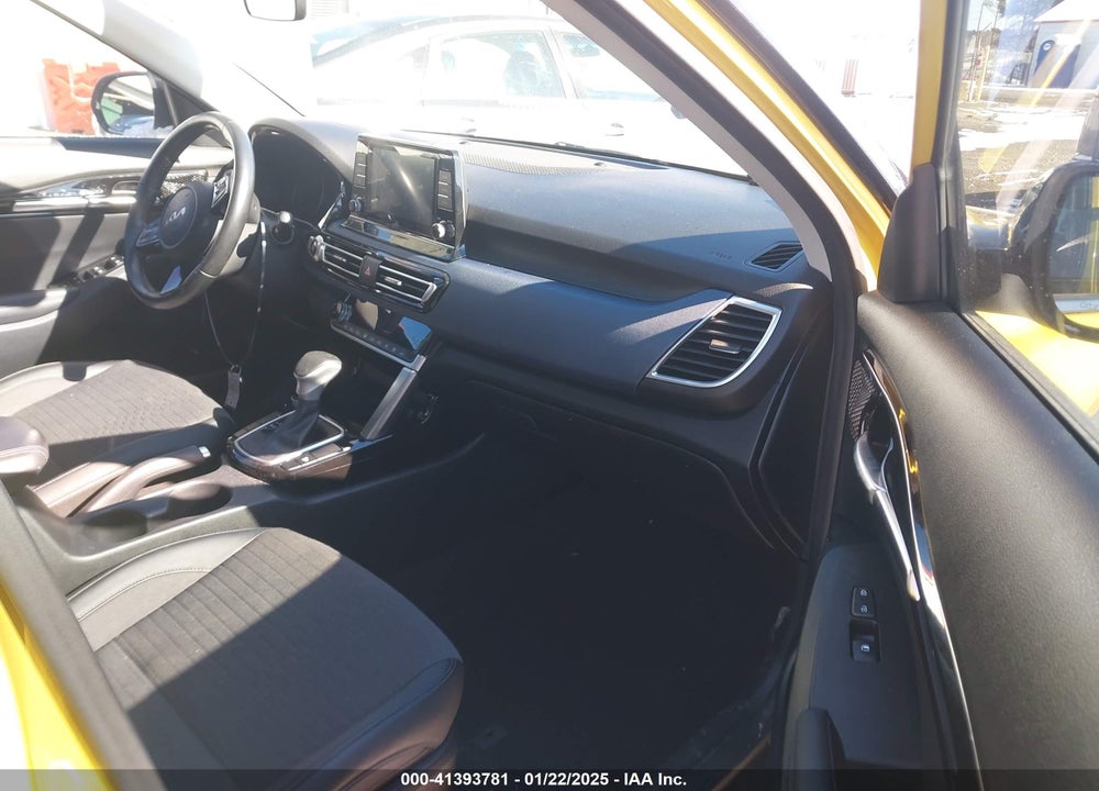 2023 KIA SELTOS S VIN: KNDEU2AA8P7435587