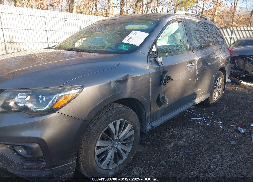 2017 NISSAN PATHFINDER S VIN: 5N1DR2MM1HC620913